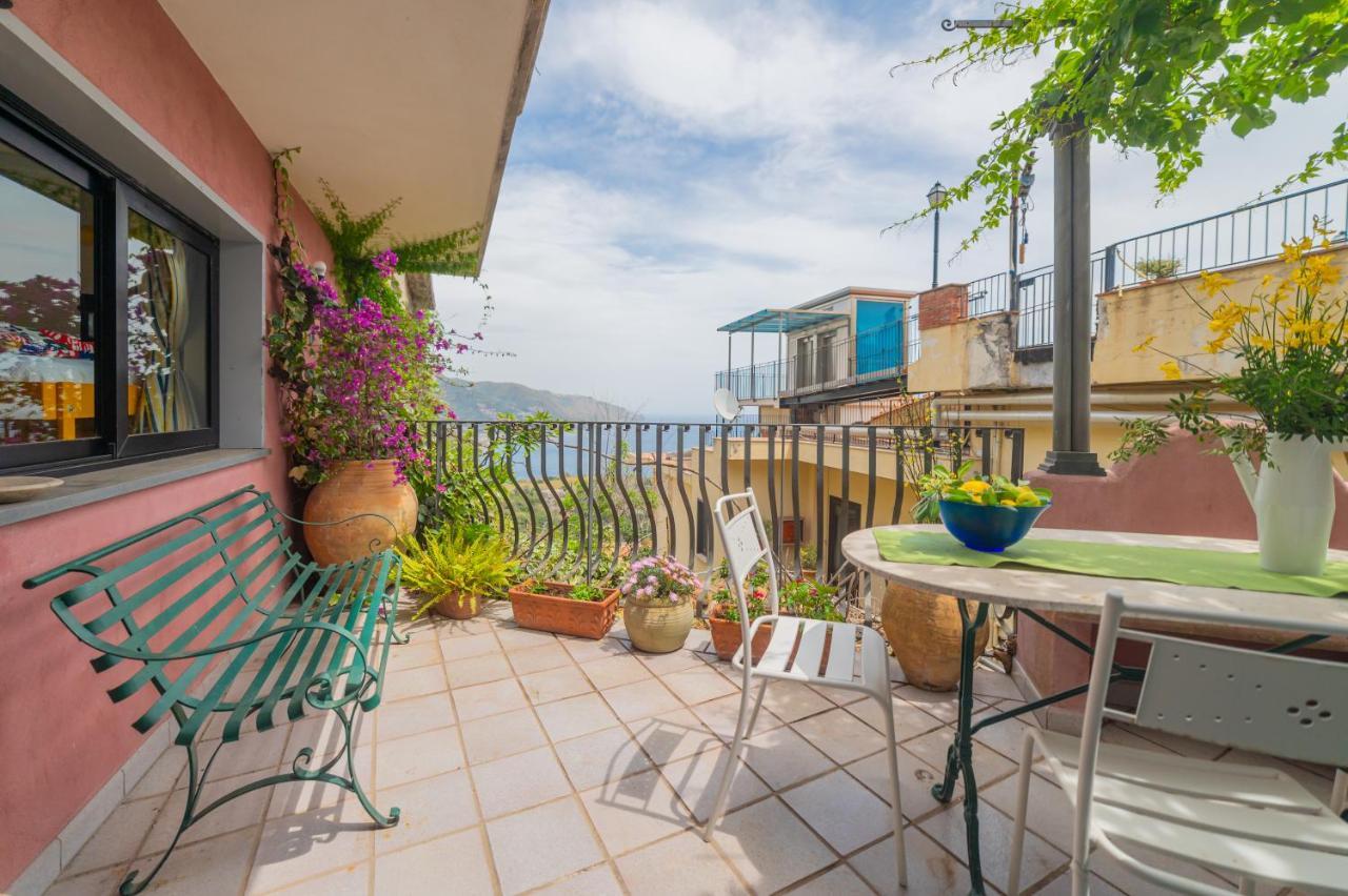 Old Memories House Apartment Taormina Exterior photo